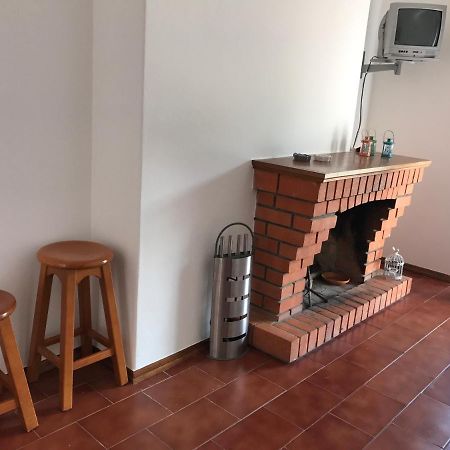 Bed and Breakfast Europa Apart Castanheira de Pera Exterior foto