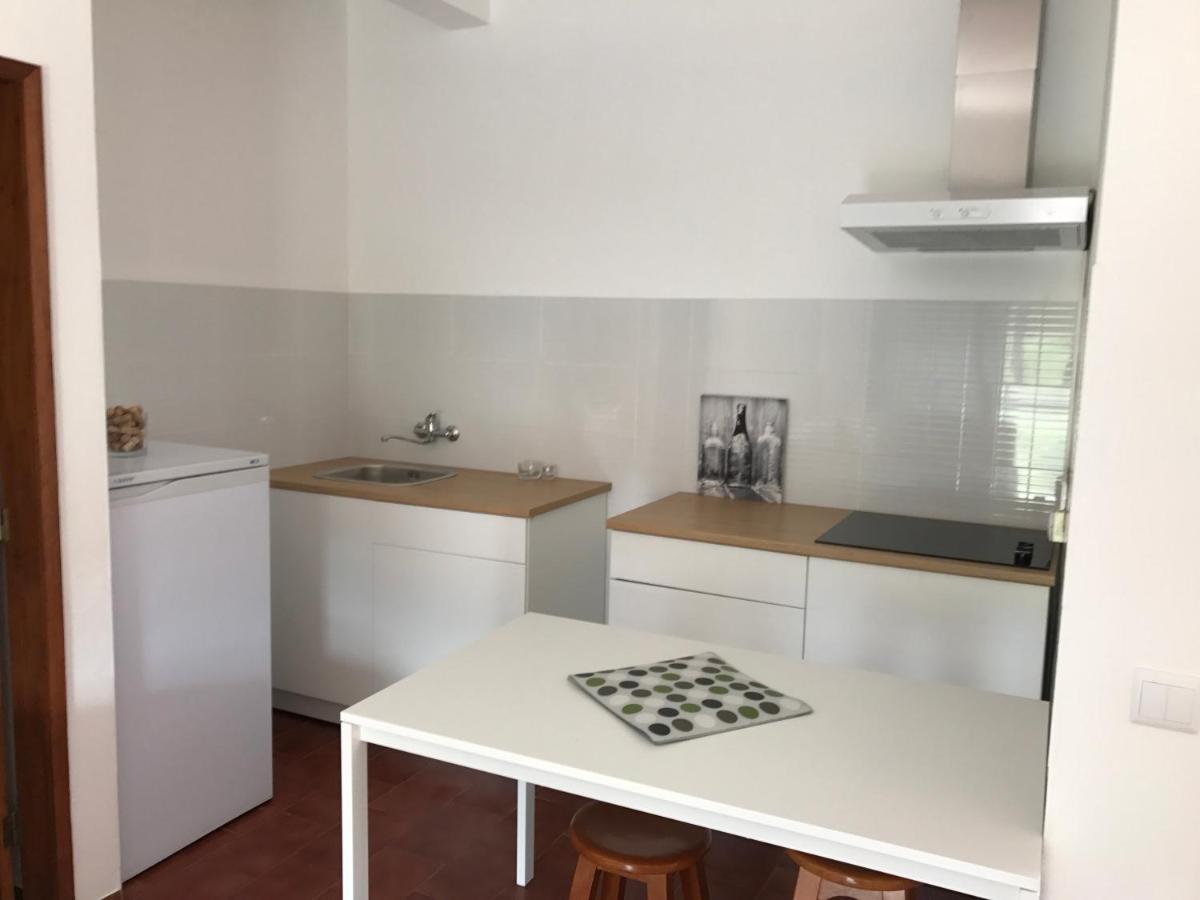 Bed and Breakfast Europa Apart Castanheira de Pera Exterior foto